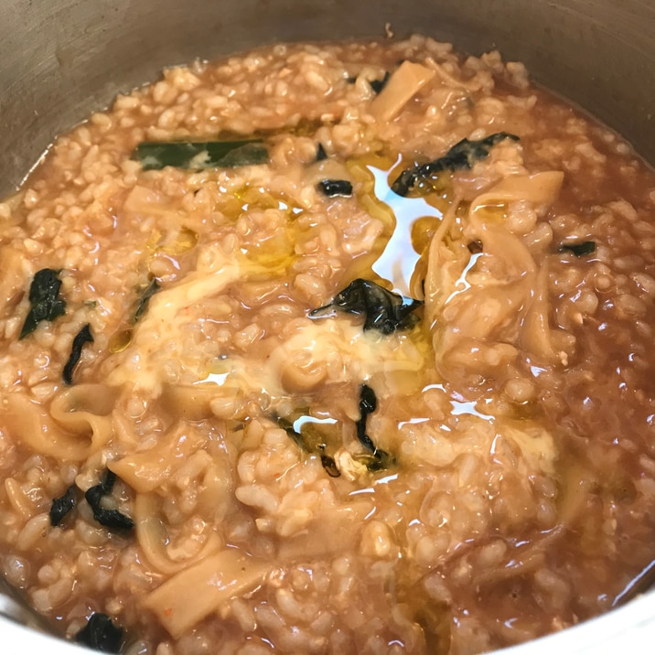 リメイク 赤味噌煮込みきしめんのわかめチーズ雑炊 レシピ 作り方 By たかまさ 楽天レシピ リメイク 赤味噌煮込みきしめんのわかめチーズ雑炊 レシピ 作り方 By たかまさ 楽天レシピ